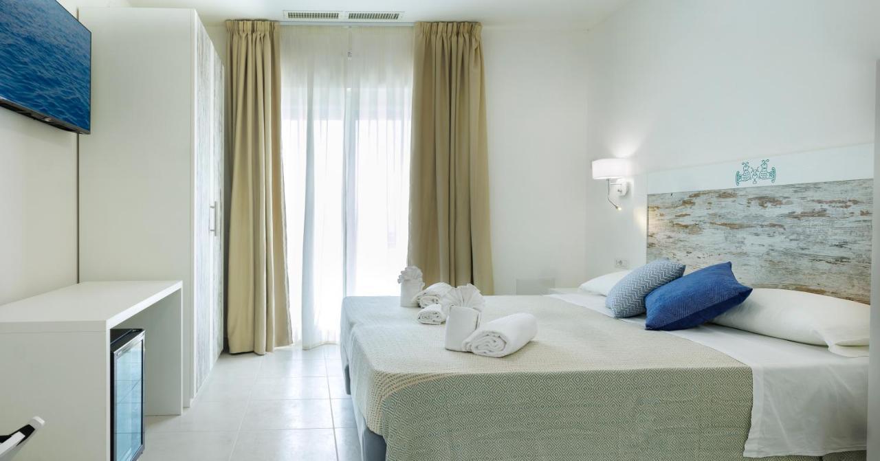Mercury Beach Hotel SantʼAntìoco Zewnętrze zdjęcie